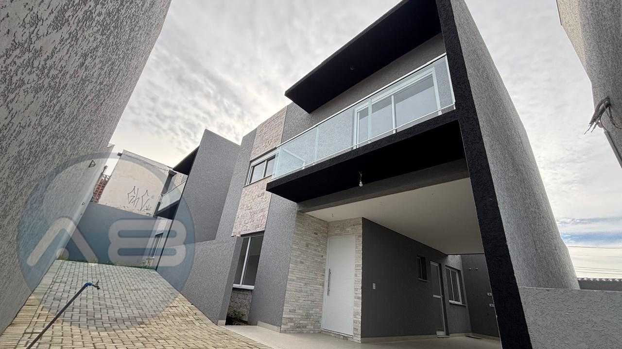 Triplex de Alto Padrão em condomínio no Santa Cândida! Excelen...