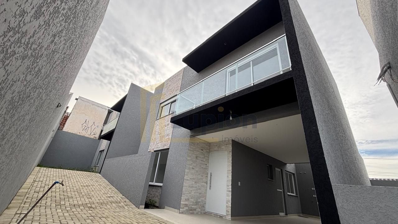 Triplex de Alto Padrão em condomínio no Santa Cândida! Excelen...