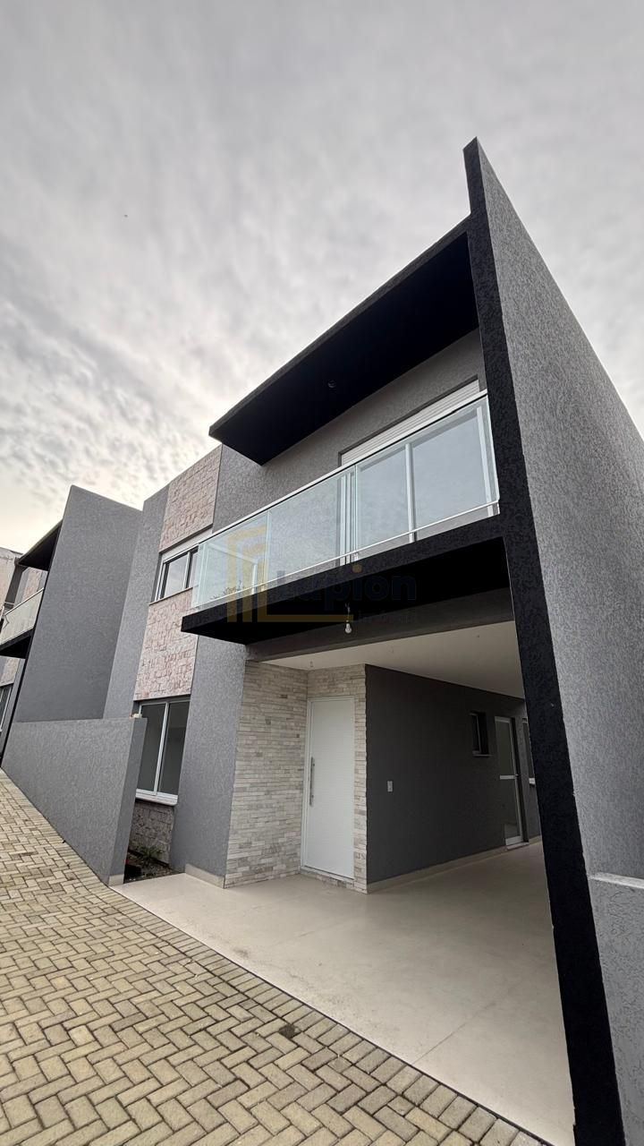 Triplex de Alto Padrão em condomínio no Santa Cândida! Excelen...