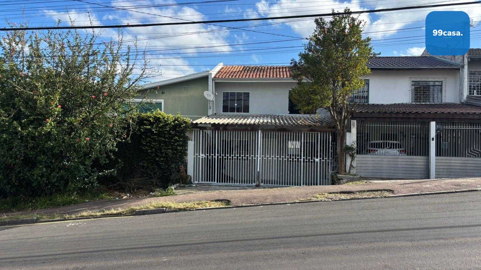 Sobrado B. Alto 120 m2- 03 quartos,02 vagas,frente rua,totalme...