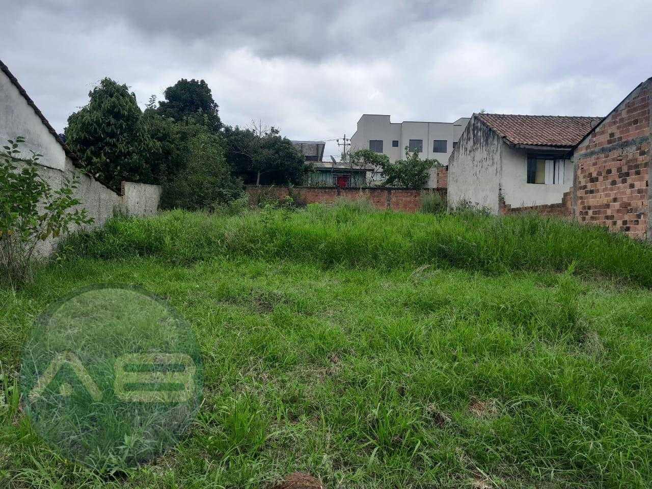 Terreno em Colombo com Excelente Potencial para Construtores e...