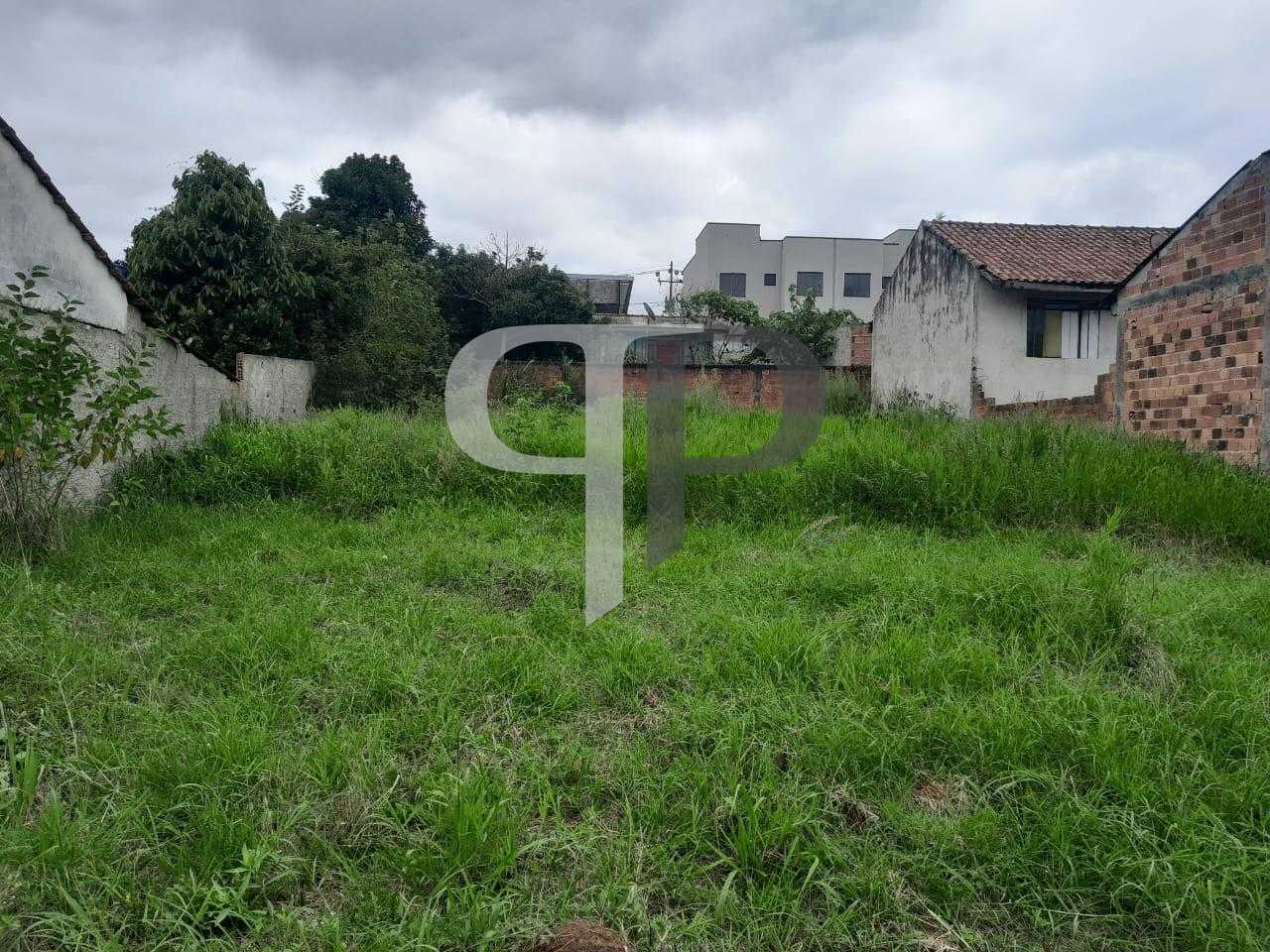 Terreno em Colombo com Excelente Potencial para Construtores e...
