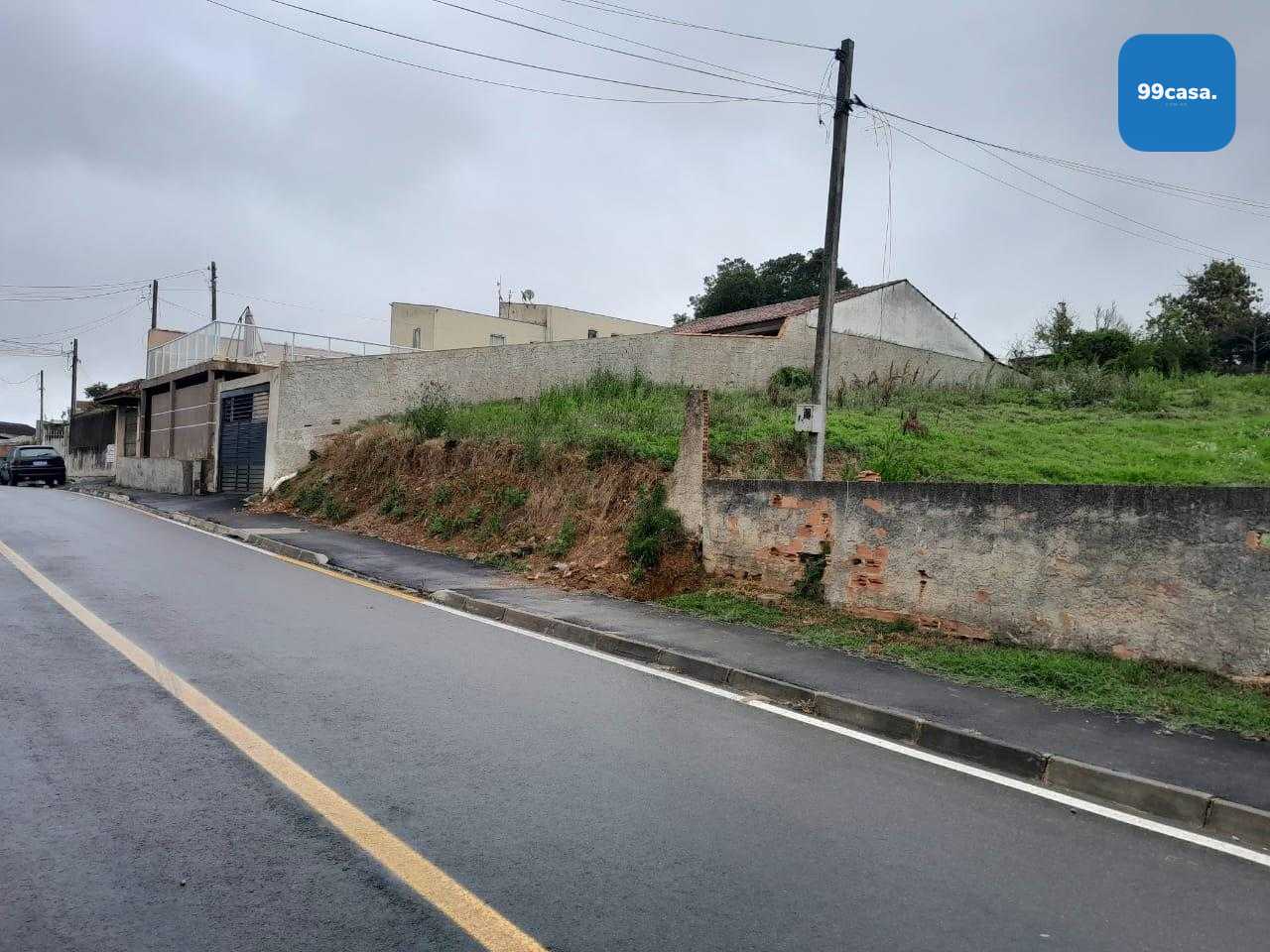 Terreno em Colombo com Excelente Potencial para Construtores e...