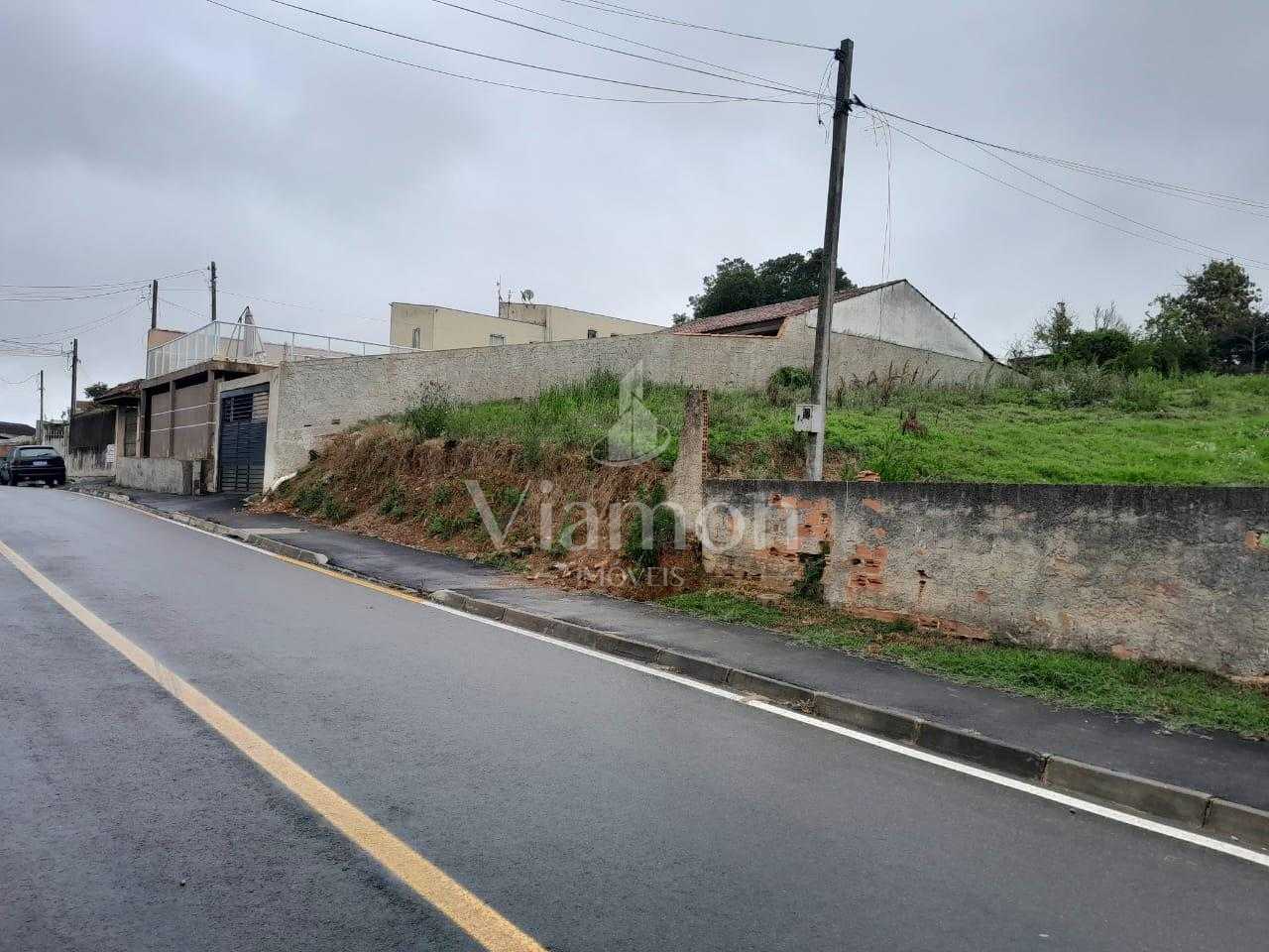Terreno em Colombo com Excelente Potencial para Construtores e...