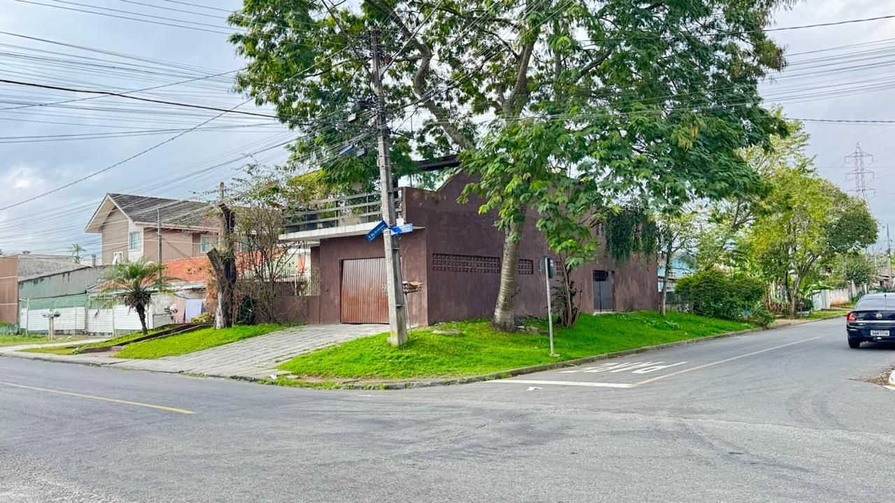 Sobrado de esquina c/ aproximadamente 500 m², excelente para i...