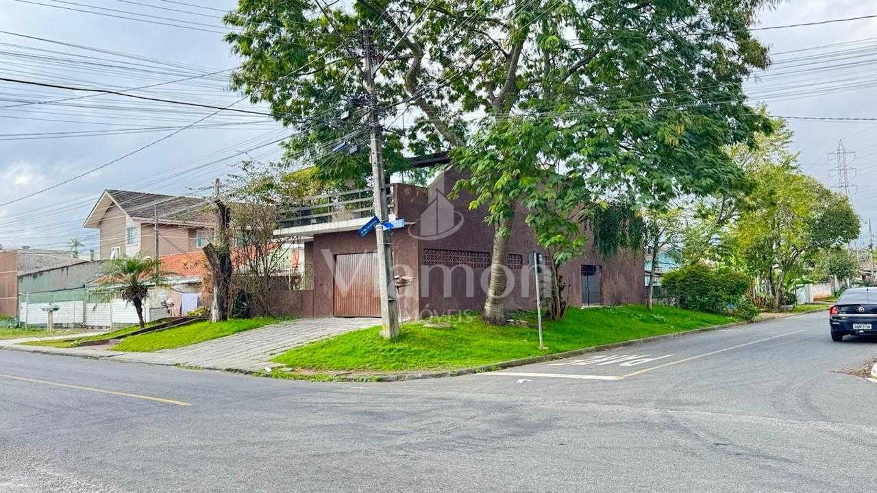 Sobrado de esquina c/ aproximadamente 500 m², excelente para i...