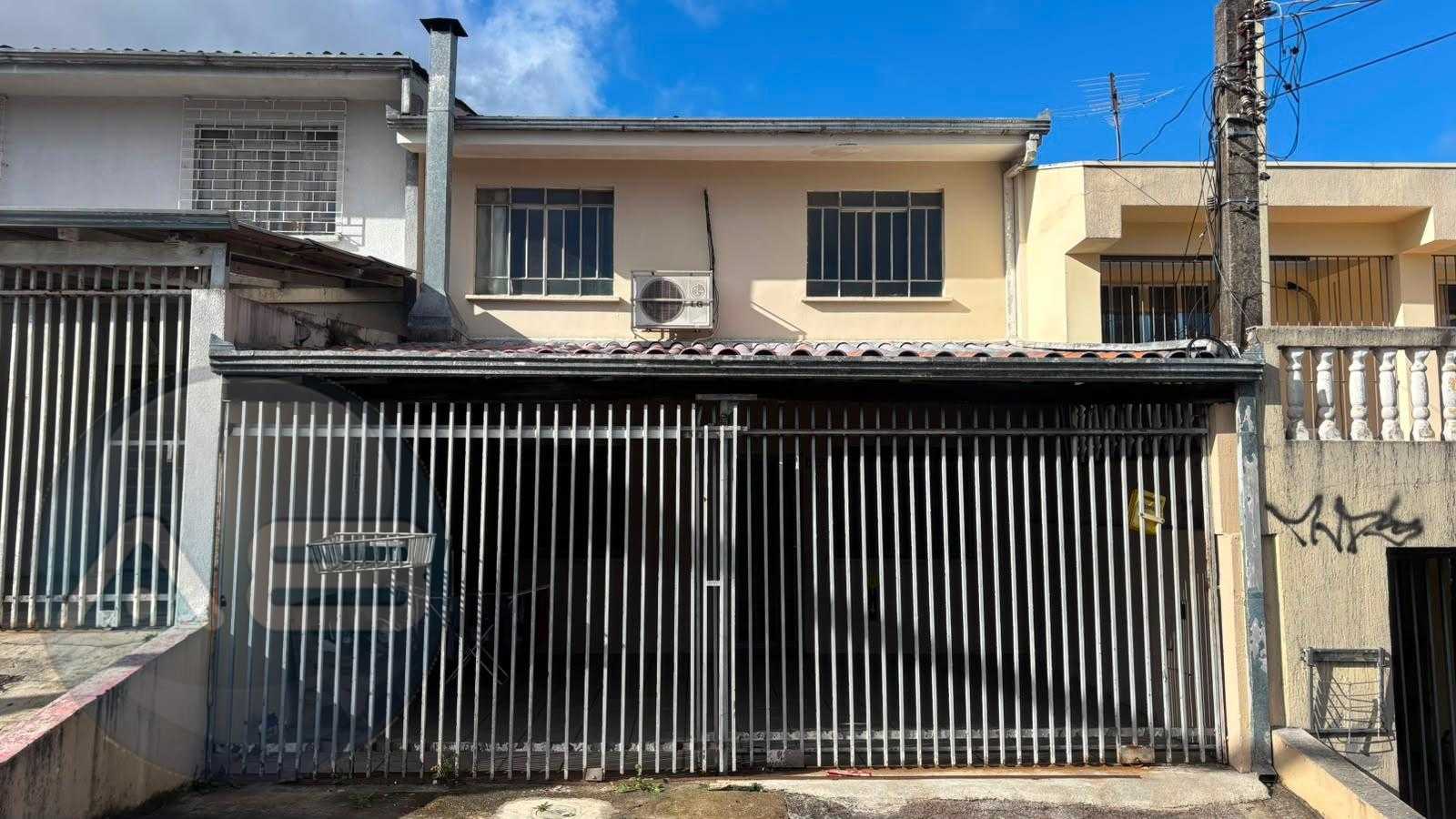 Sobrado Bairro alto 91 m2, 03 qtos, 02 vgs, terreno nos fundos...