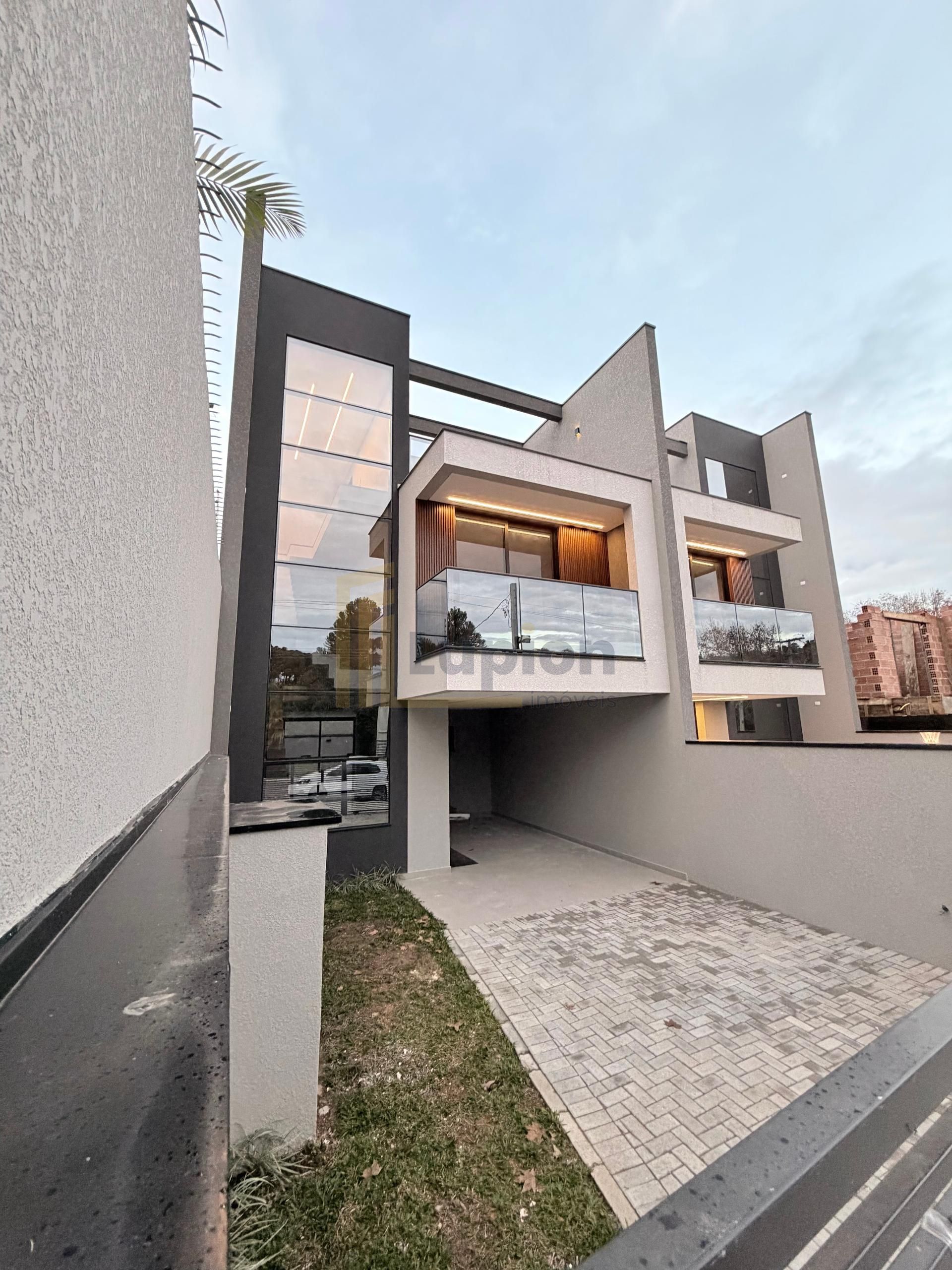 Sobrado sofisticado com um terraço que vai surpreender você! P...