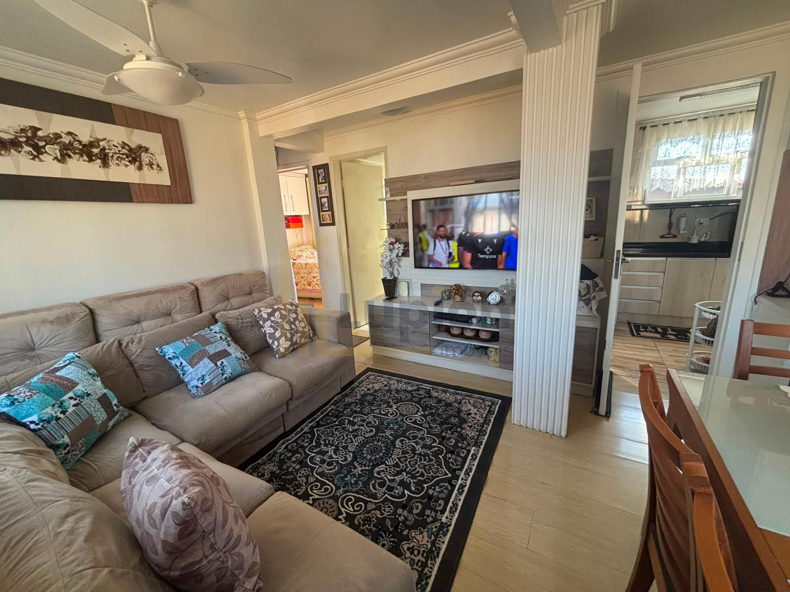 Apartamento Semi Mobiliado com excelente aproveitamento de esp...