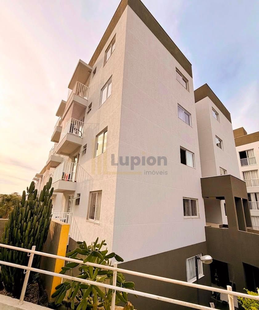 OPORTUNIDADE! Apartamento à venda no Condomínio Recanto dos Pá...