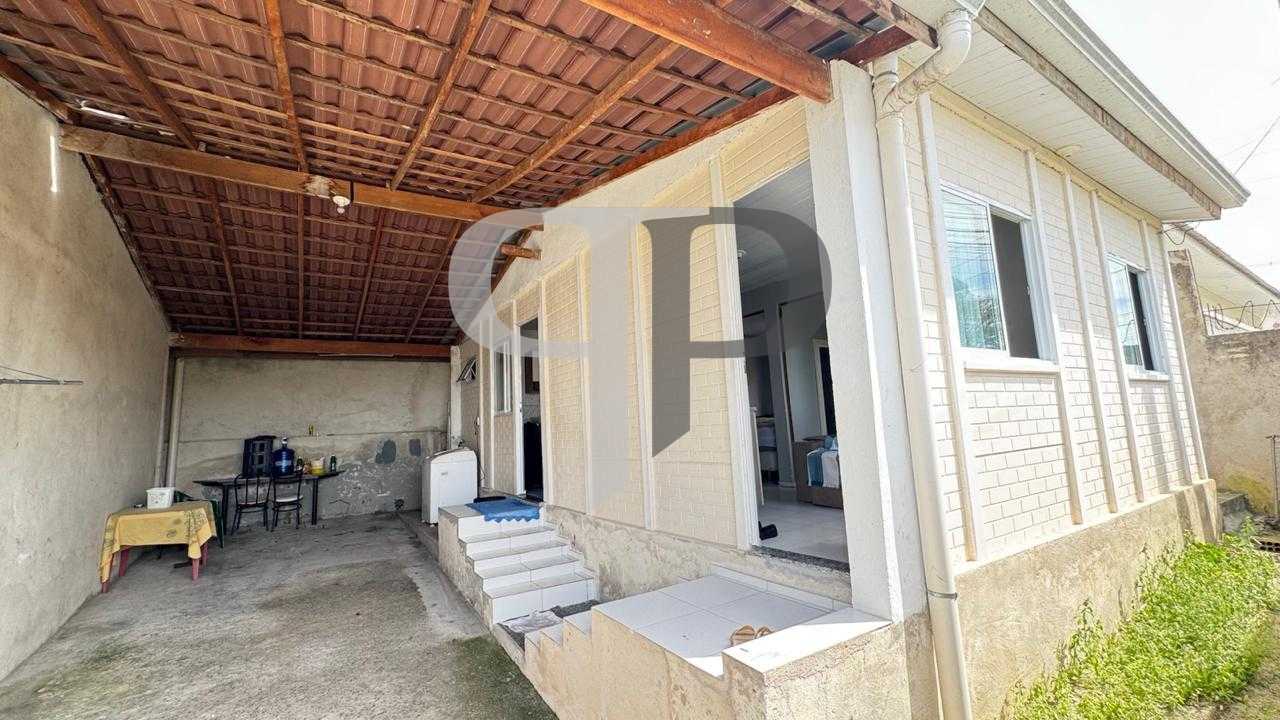 Casa de alvenaria para locação e venda no Bairro Alto, pratici...