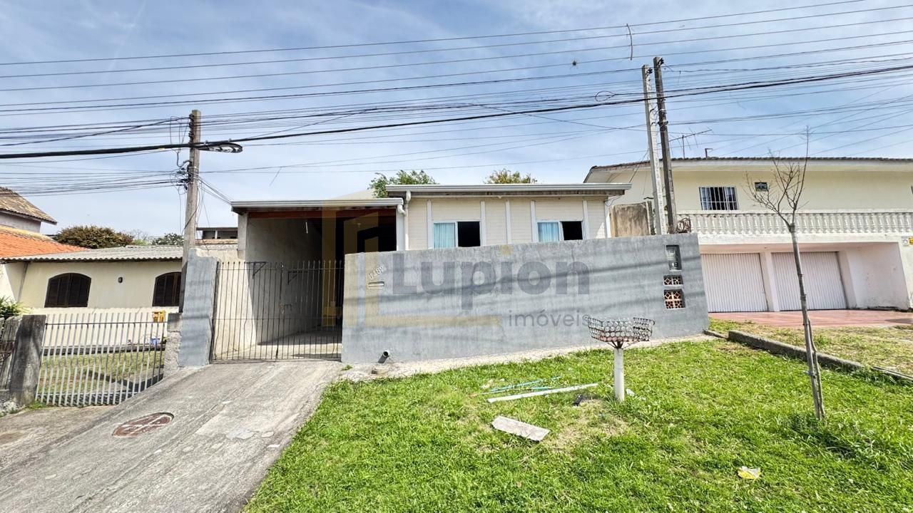 Casa de alvenaria para locação e venda no Bairro Alto, pratici...