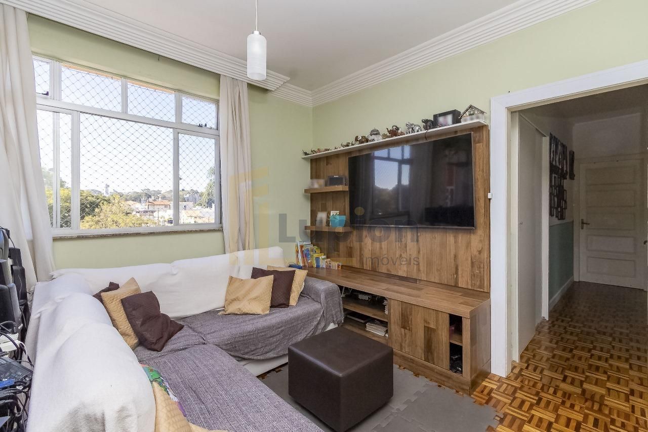 Excelente apartamento na Rua XV de Novembro, 3º andar, ambient...