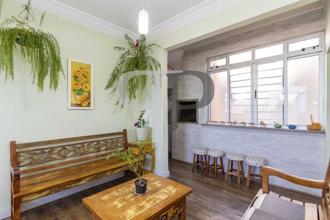Excelente apartamento na Rua XV de Novembro, 3º andar, ambient...