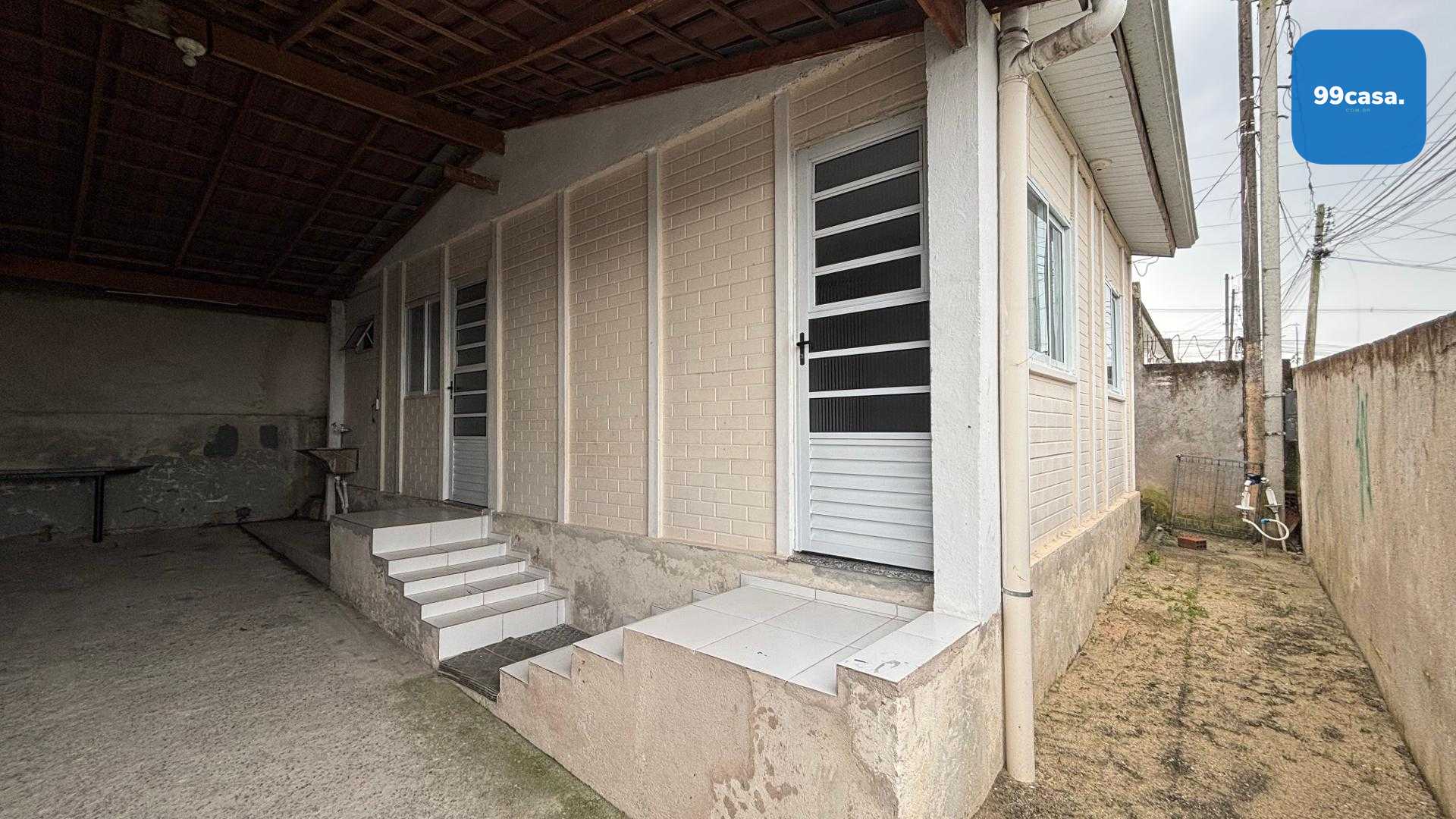 Casa de alvenaria para locação e venda no Bairro Alto, pratici...