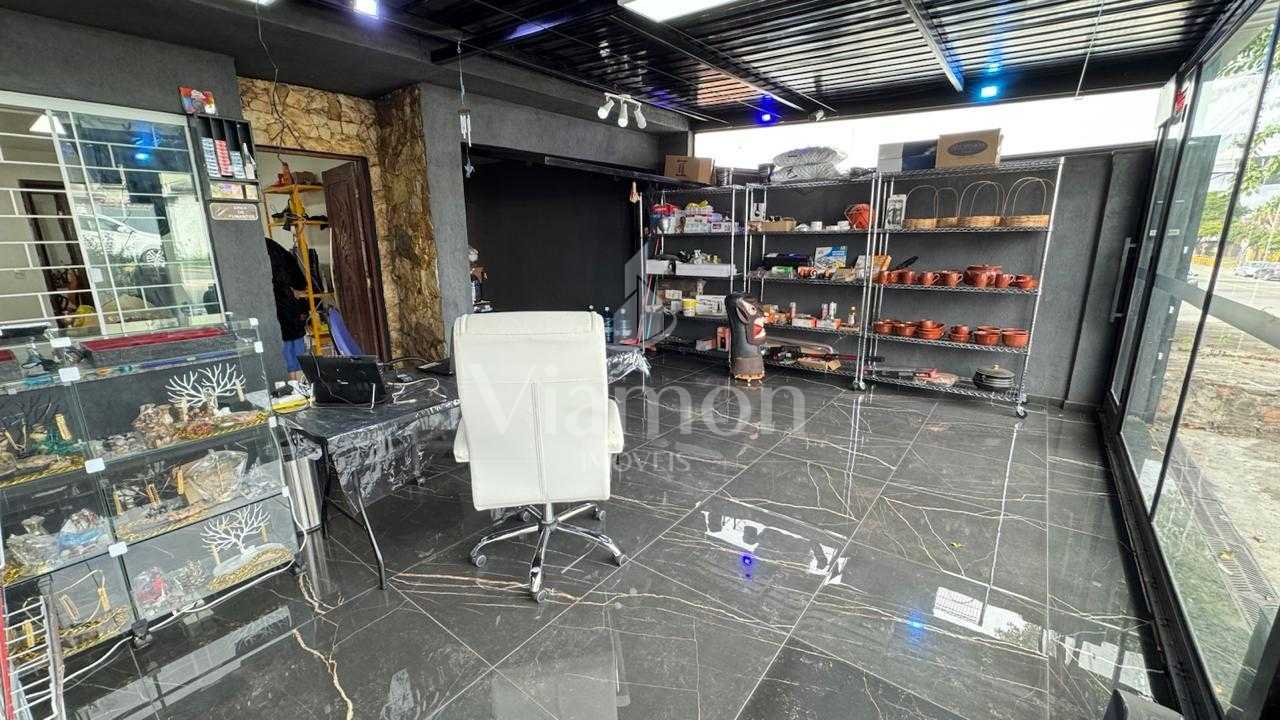 Ponto comercial  residência! Na principal rua do Bairro Alto!