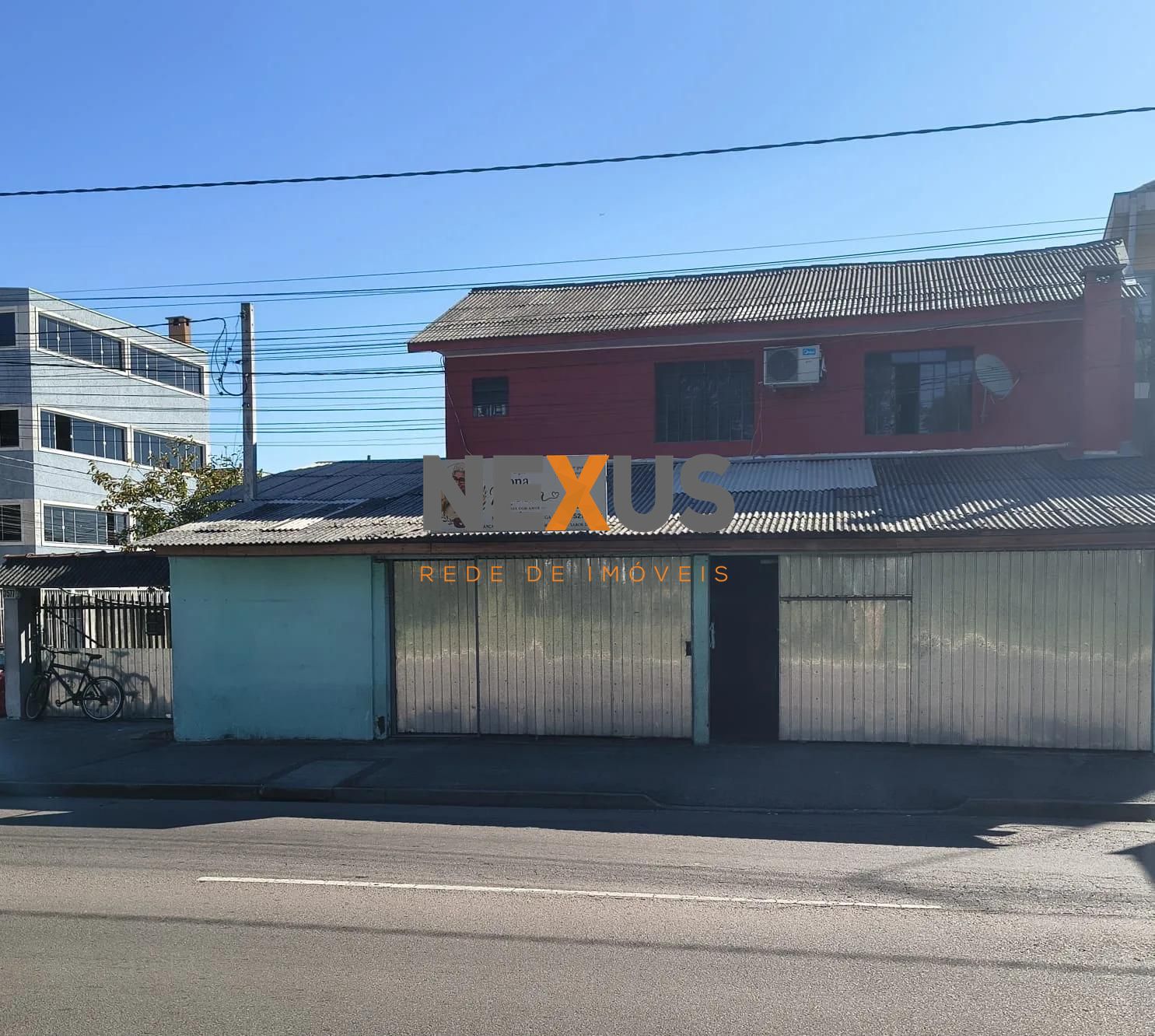 Terreno de esquina na Avenida Maringá à venda! 359,72 m² - Pot...