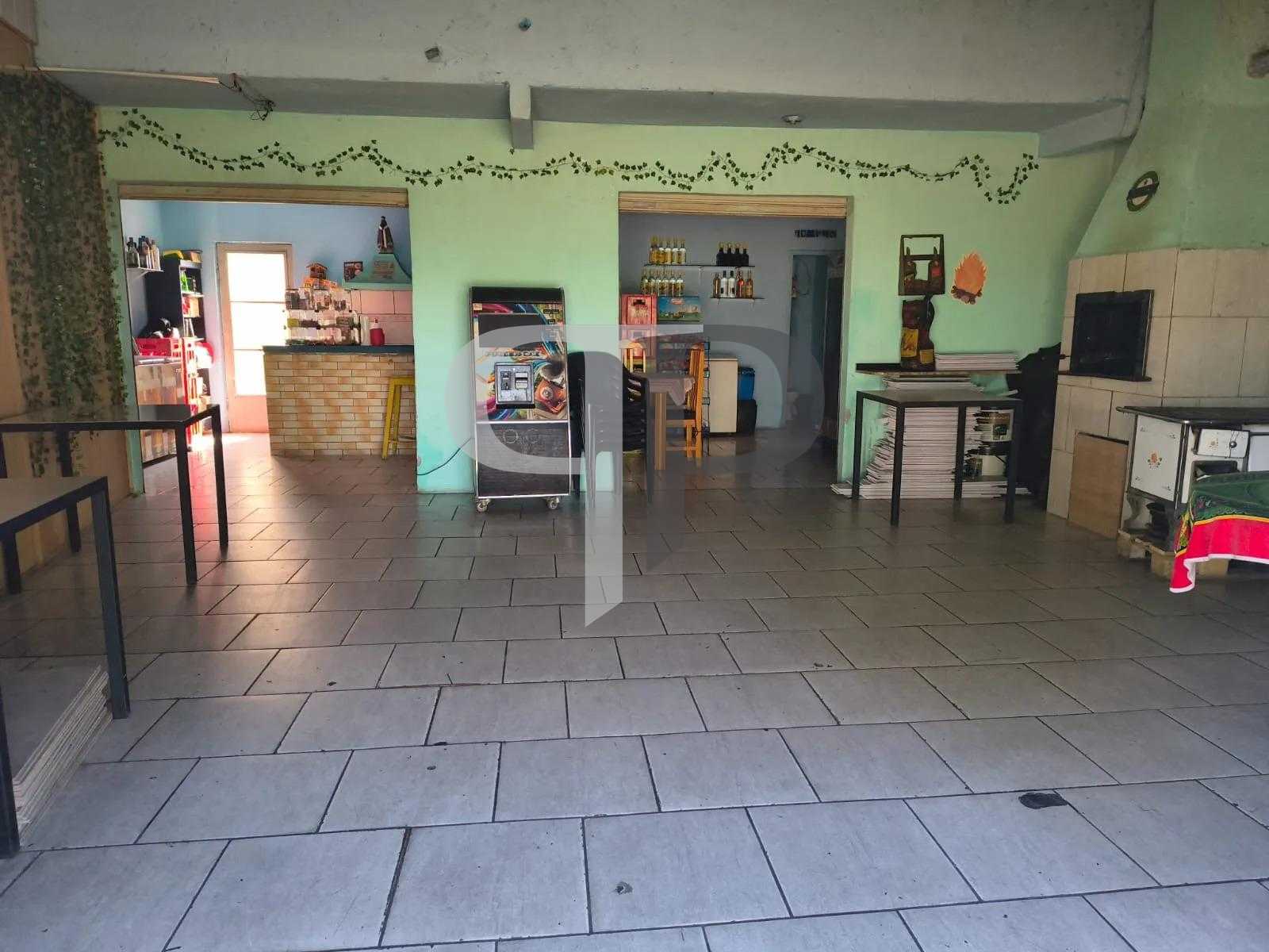 Terreno de esquina na Avenida Maringá à venda! 359,72 m² - Pot...