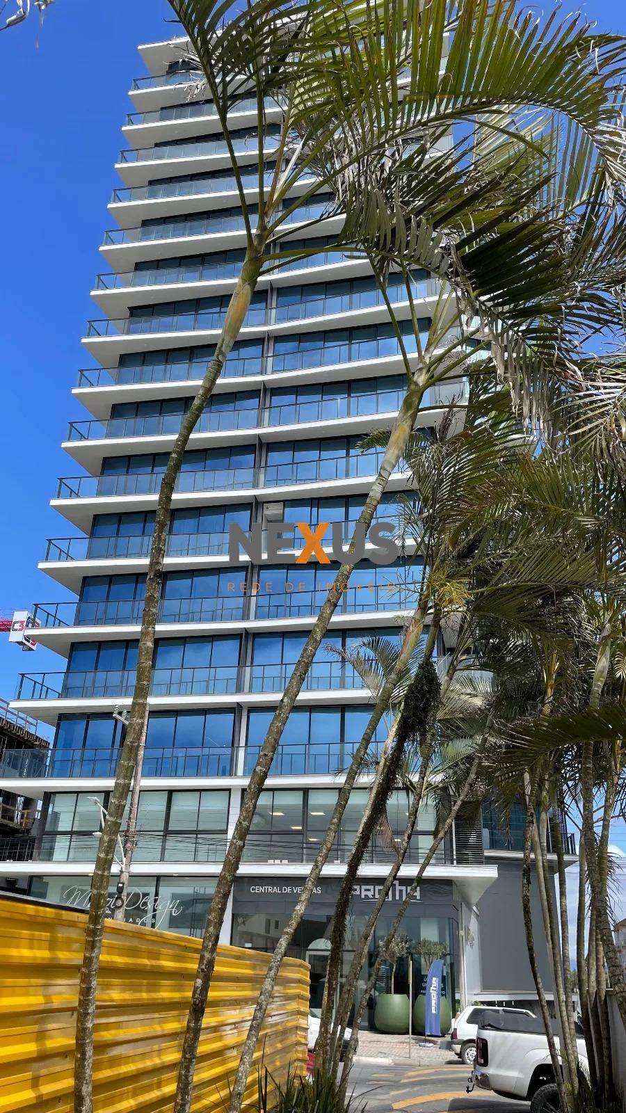 Apartamento a 50 metros do mar à venda! Alto Padrão com 3 Suít...