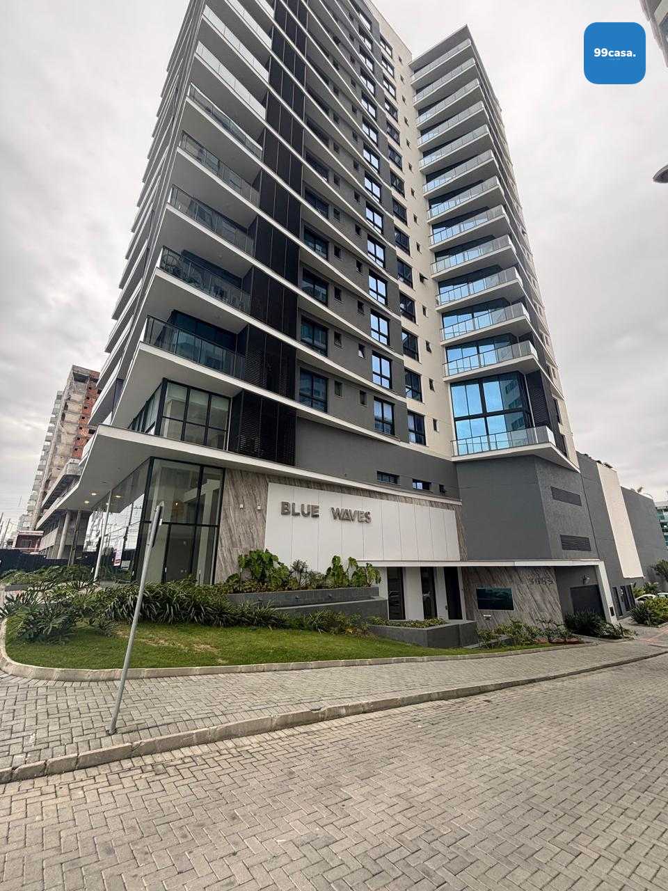Apartamento a 50 metros do mar à venda! Alto Padrão com 3 Suít...