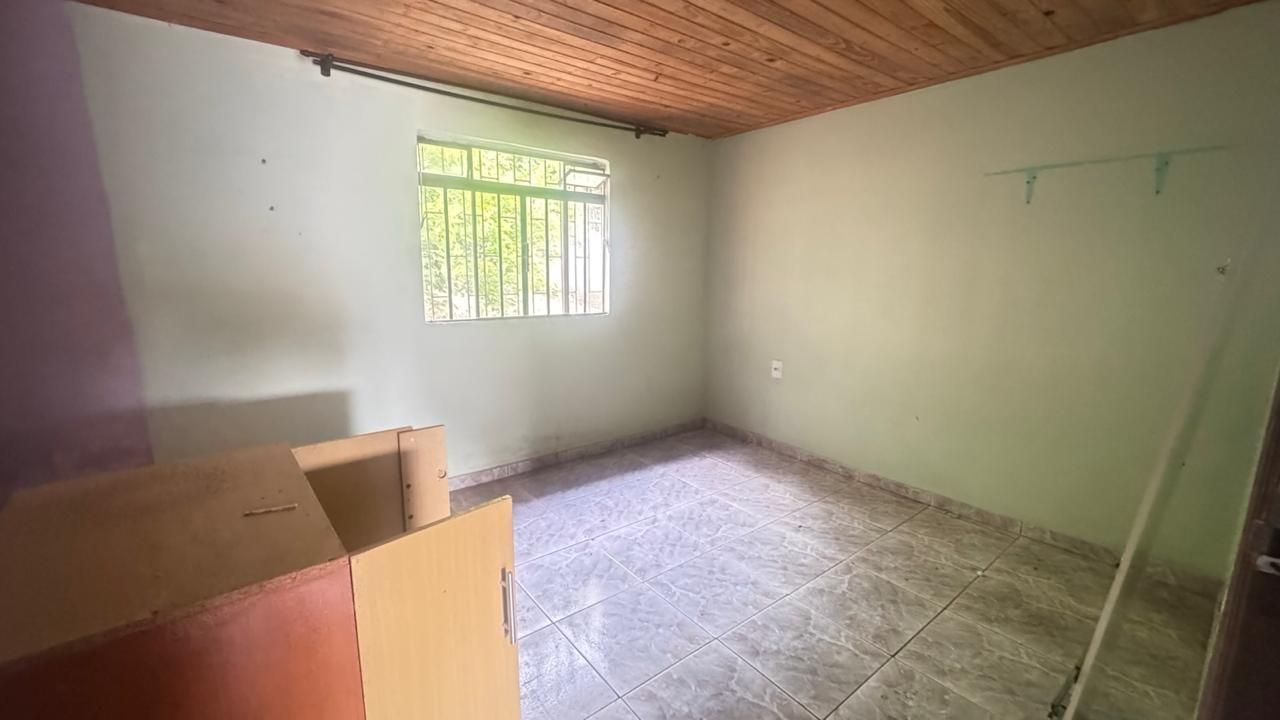 Terreno com casa em Pinhais - 561m² - Aclive, pronto para cons...