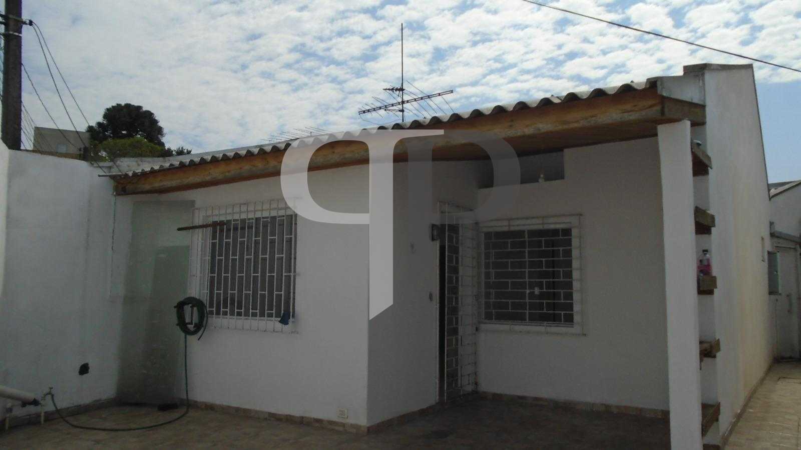 Casa averbada Bairro Alto - 72 m², com sala comercial, 2 quart...