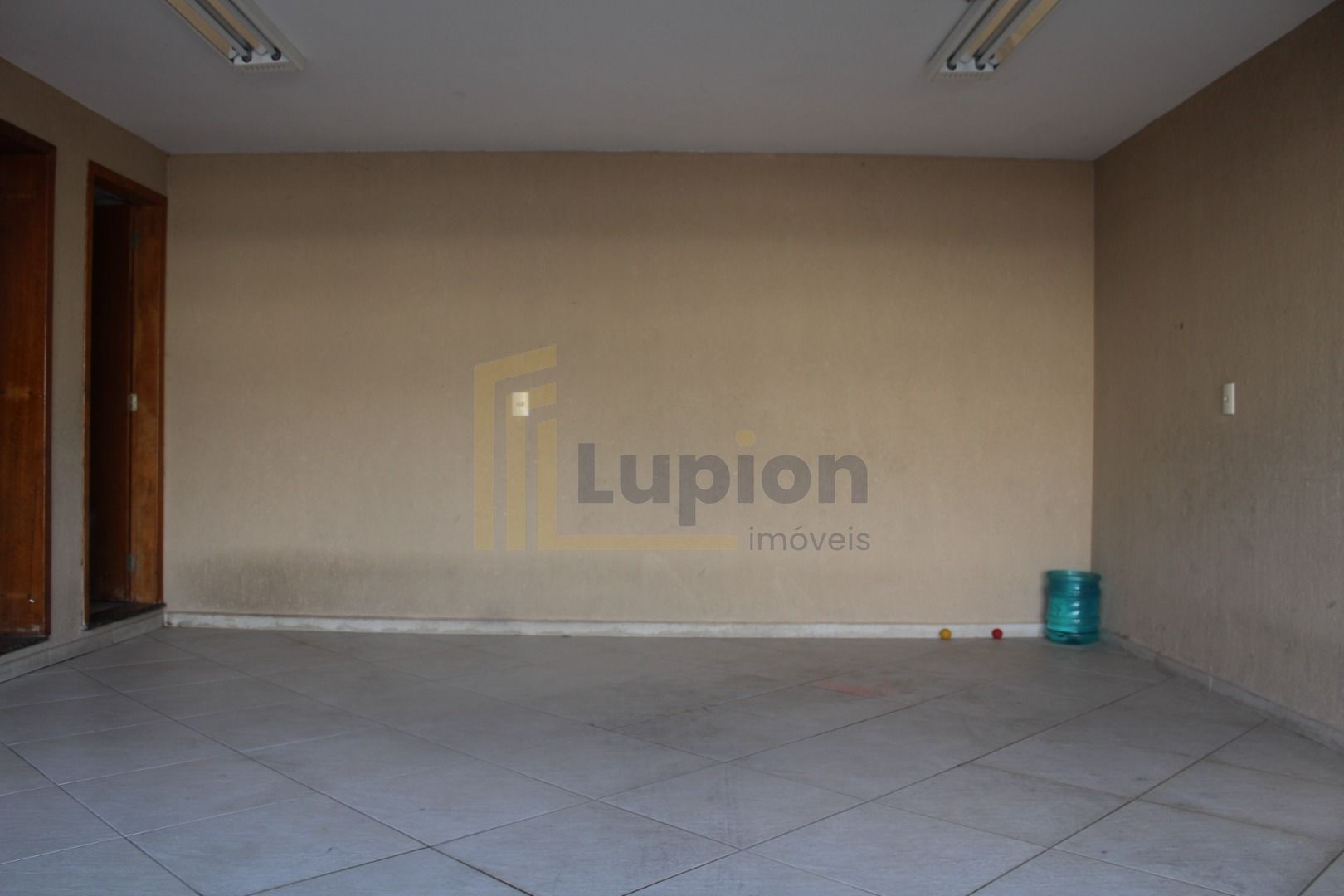 Quadriplex 160 m2, 03 qtos  2 suites , 04 vagas, coz. c arms, ...