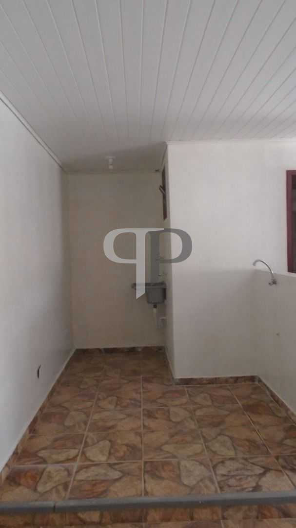 Casa para locação, 2 dormítórios, 60 m² e ao lado do Bosque Mu...