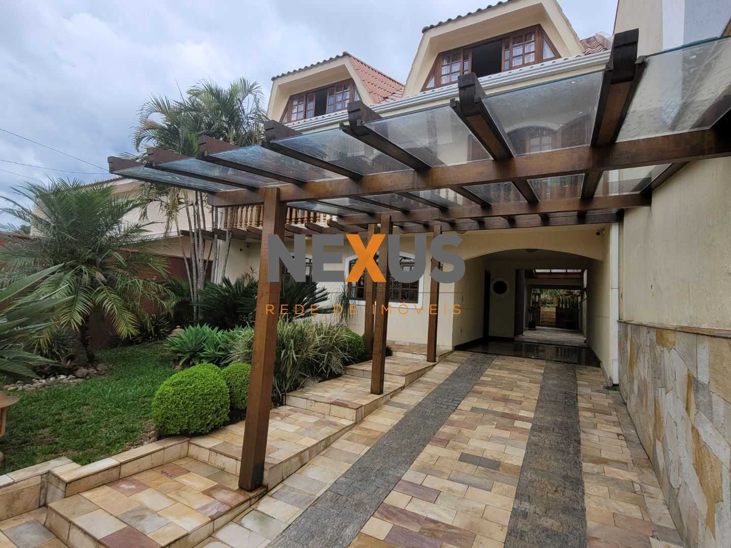Sobrado com 7 dormitórios à venda,500.00 m , bairro alto, CURI...