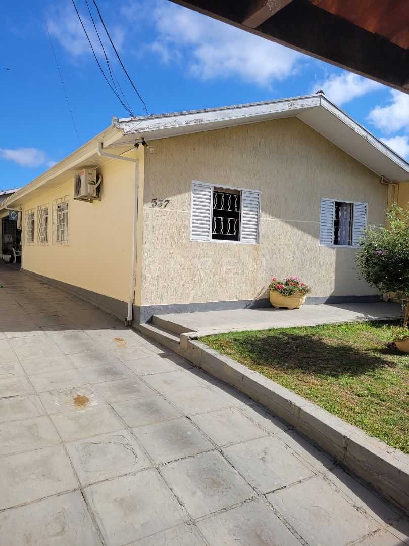 Terreno 500 m2, com 2 casas com 03 qtos cada, total 280m2 cons...