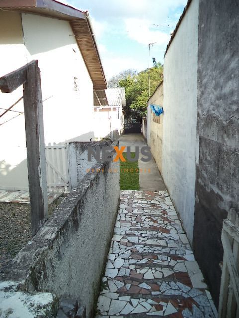 Kitnete com espaço de terreno independente em Excelente Locali...