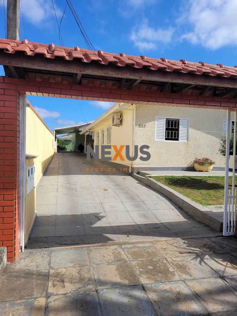 Terreno 500 m2, com 2 casas com 03 qtos cada, total 280m2 cons...