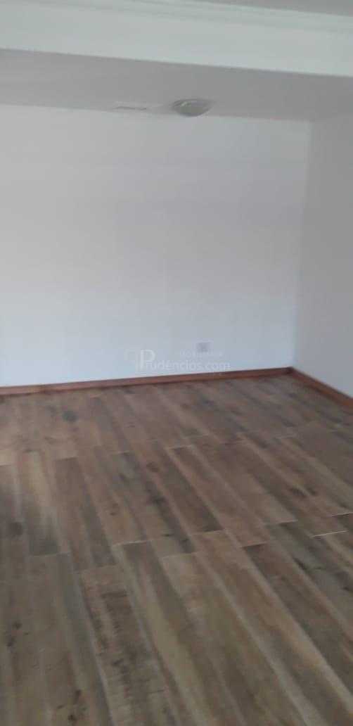 Sobrado BAIRRO ALTO-104.22 m ,03 qtos ste , 02 vagas R  560 mi...