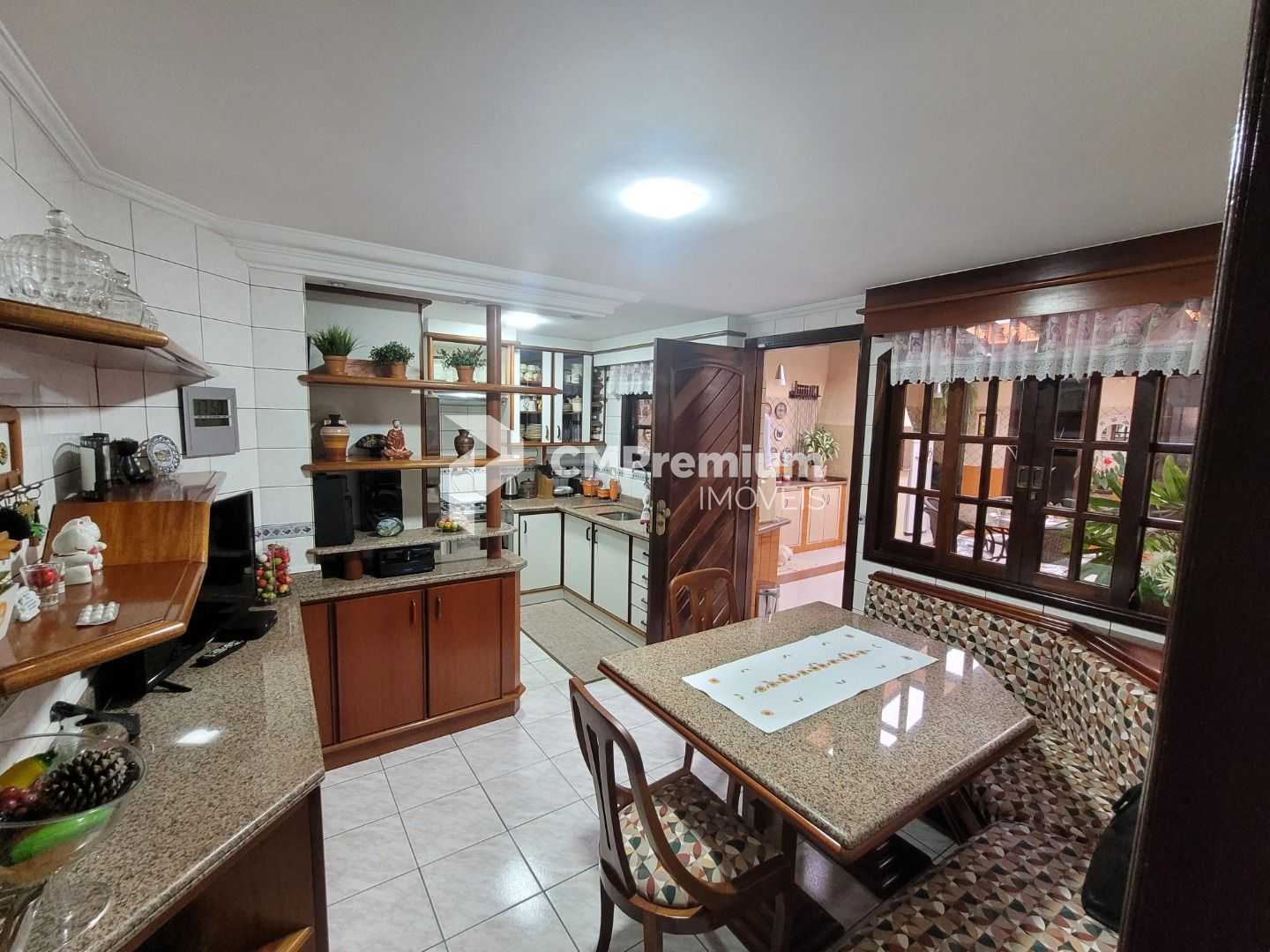 Sobrado com 7 dormitórios à venda,500.00 m , bairro alto, CURI...