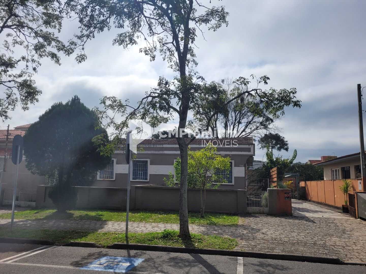 Terreno 746 m2, Hugo Lange, zr-3,  19x39 paralela a Augusto St...