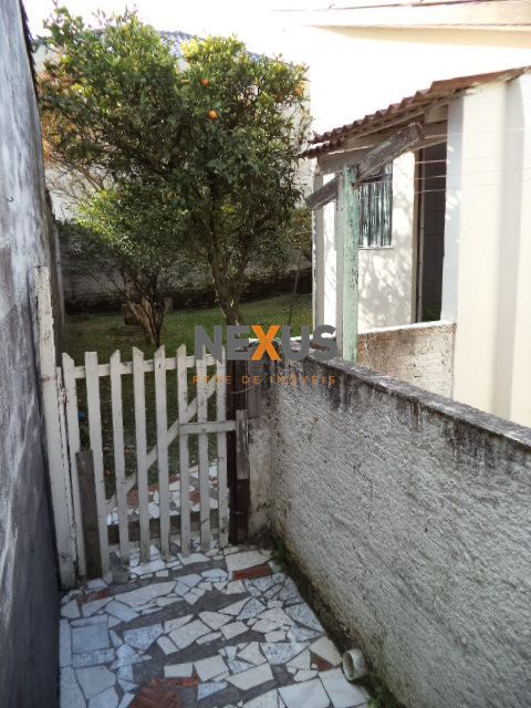 Kitnete com espaço de terreno independente em Excelente Locali...
