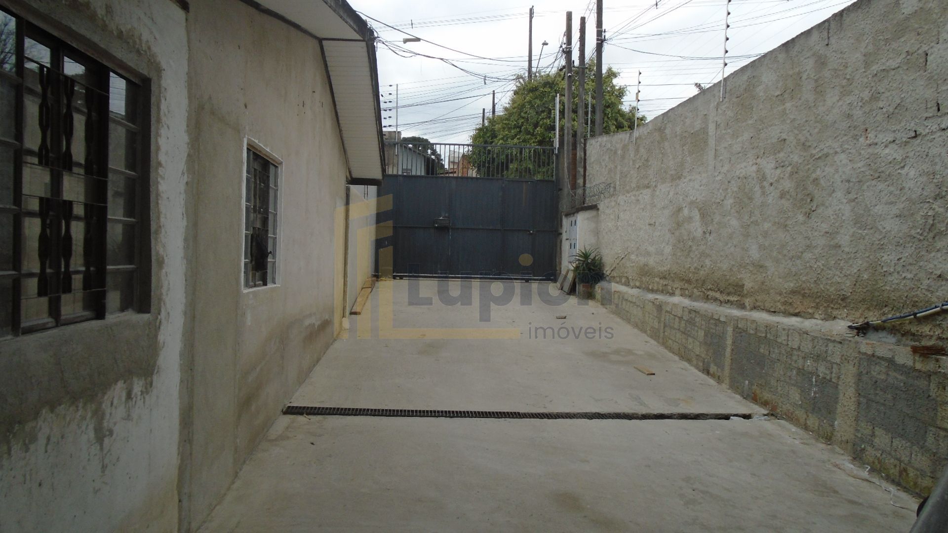 Excelente barracão 380m2, terreno 500 m2, regiao alta R  750 m...