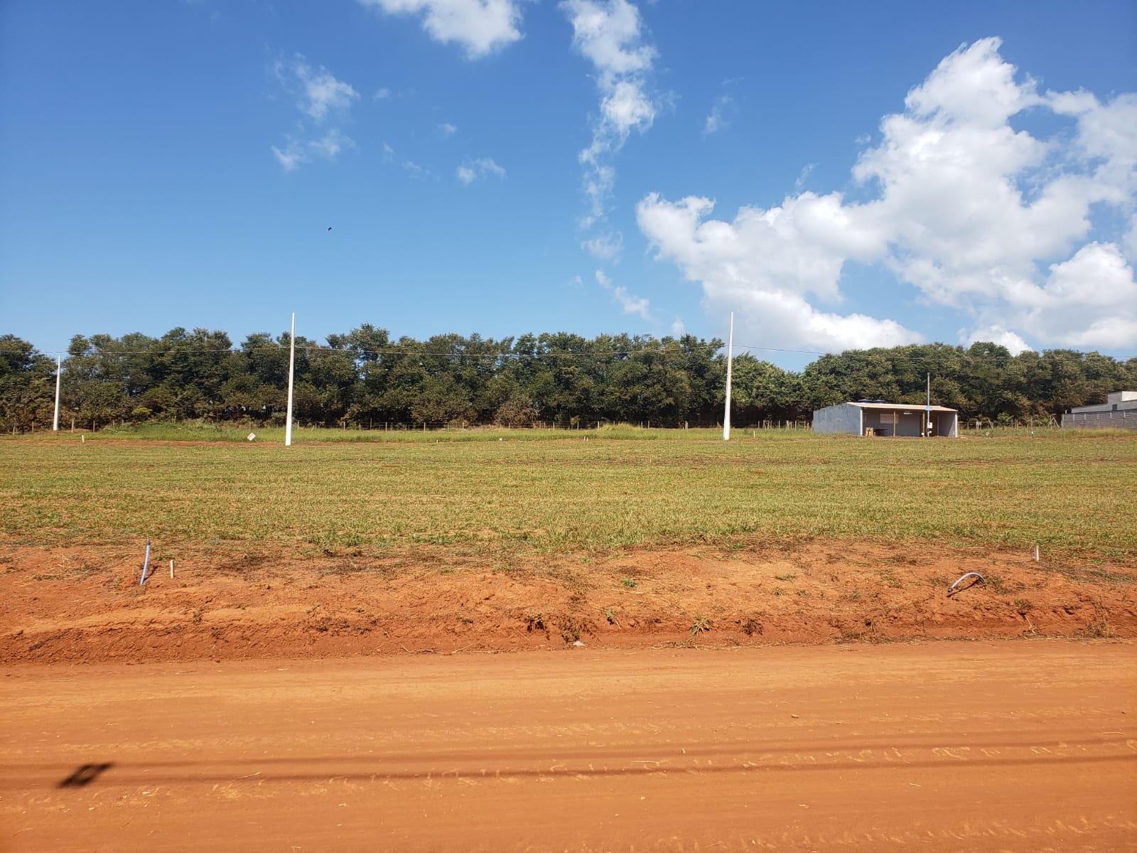 TERRENO DE 250M² NO SHANGRYLÁ PERFEITO PARA MORAR OU INVESTIR