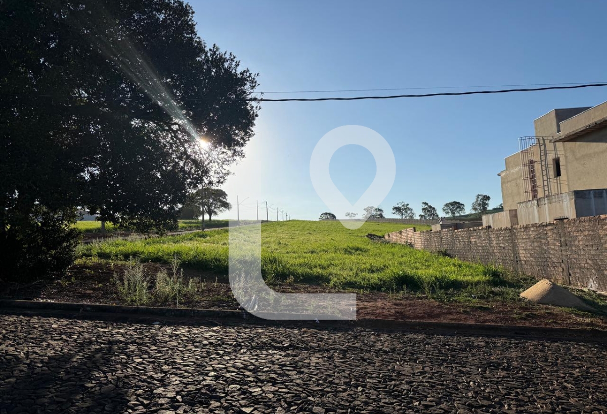 TERRENO EXCLUSIVO DE 2.000M² EM CONDOMÍNIO FECHADO DE ALTO PADRÃO