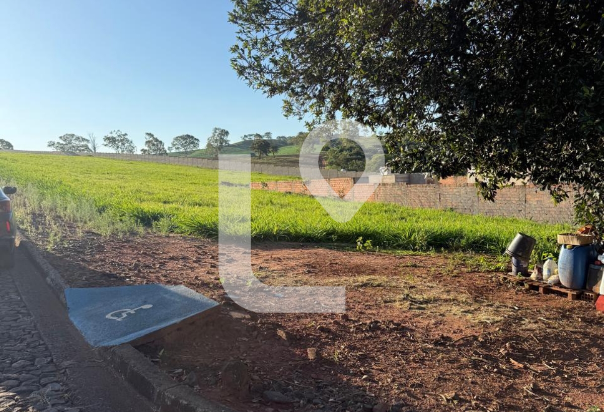 TERRENO EXCLUSIVO DE 2.000M² EM CONDOMÍNIO FECHADO DE ALTO PADRÃO