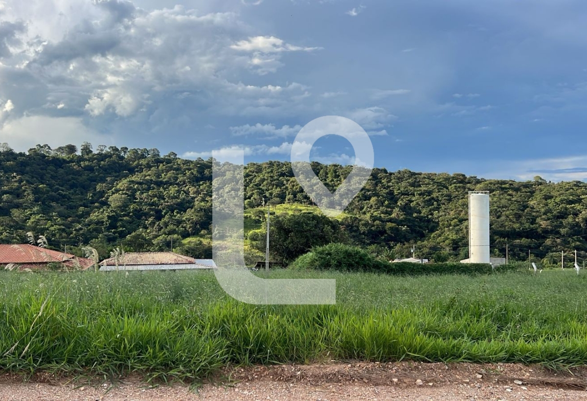 Lote de 250m² a venda no Shangrylá I