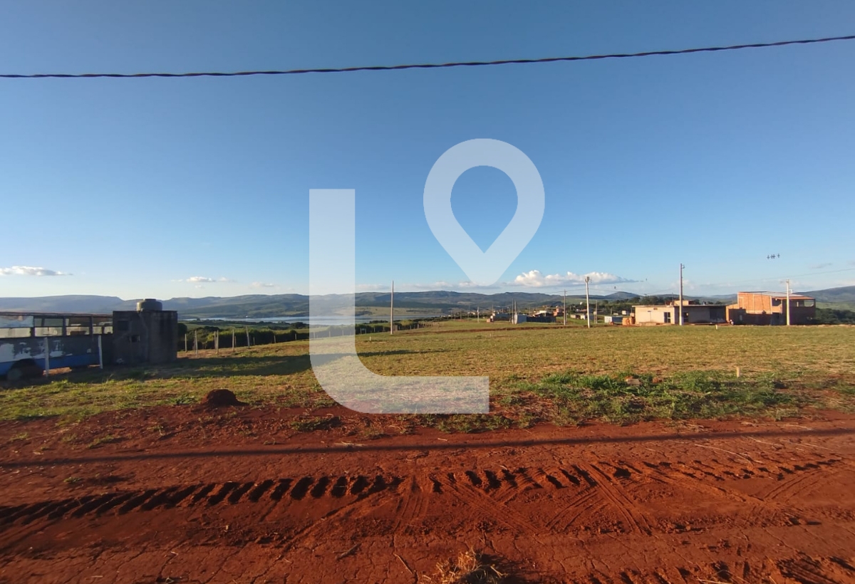 Lote de 250 m² no Balneário Shangrylá I
