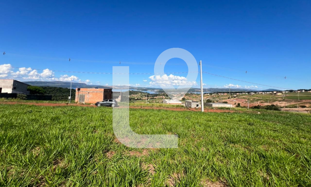 Excelente Lote de 250m² no Shangrylá I - Próximo ao lago de Fu...