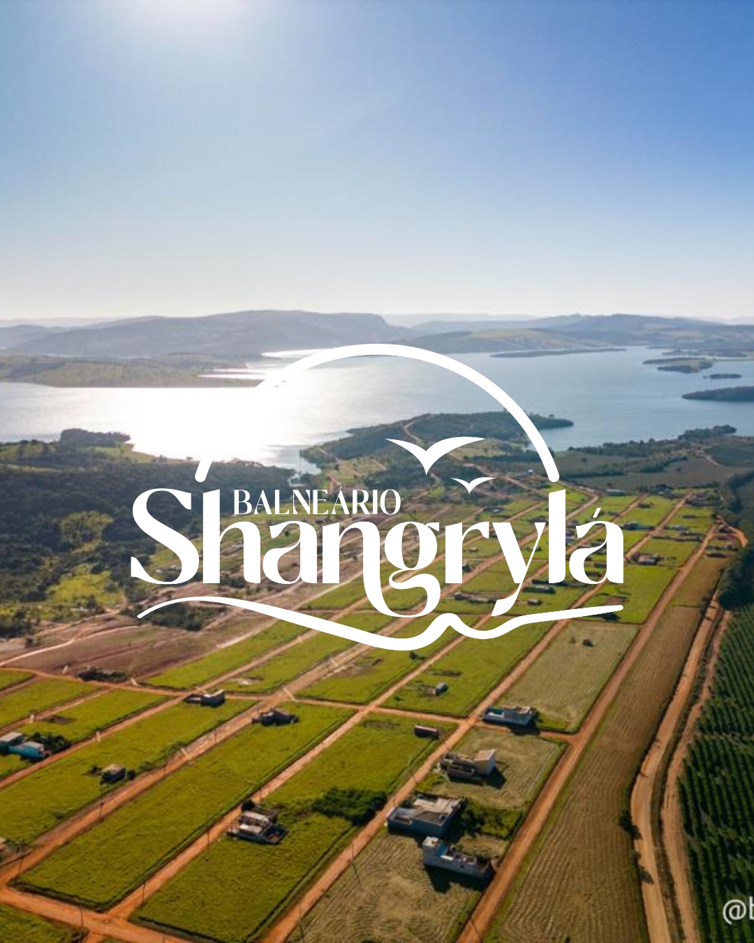 Excelente Lote de 250m² no Shangrylá I - Próximo ao lago de Fu...