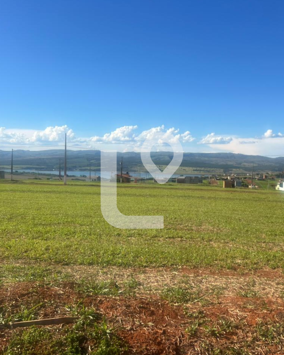 Excelente Lote de 250m² no Shangrylá I - Próximo ao lago de Fu...
