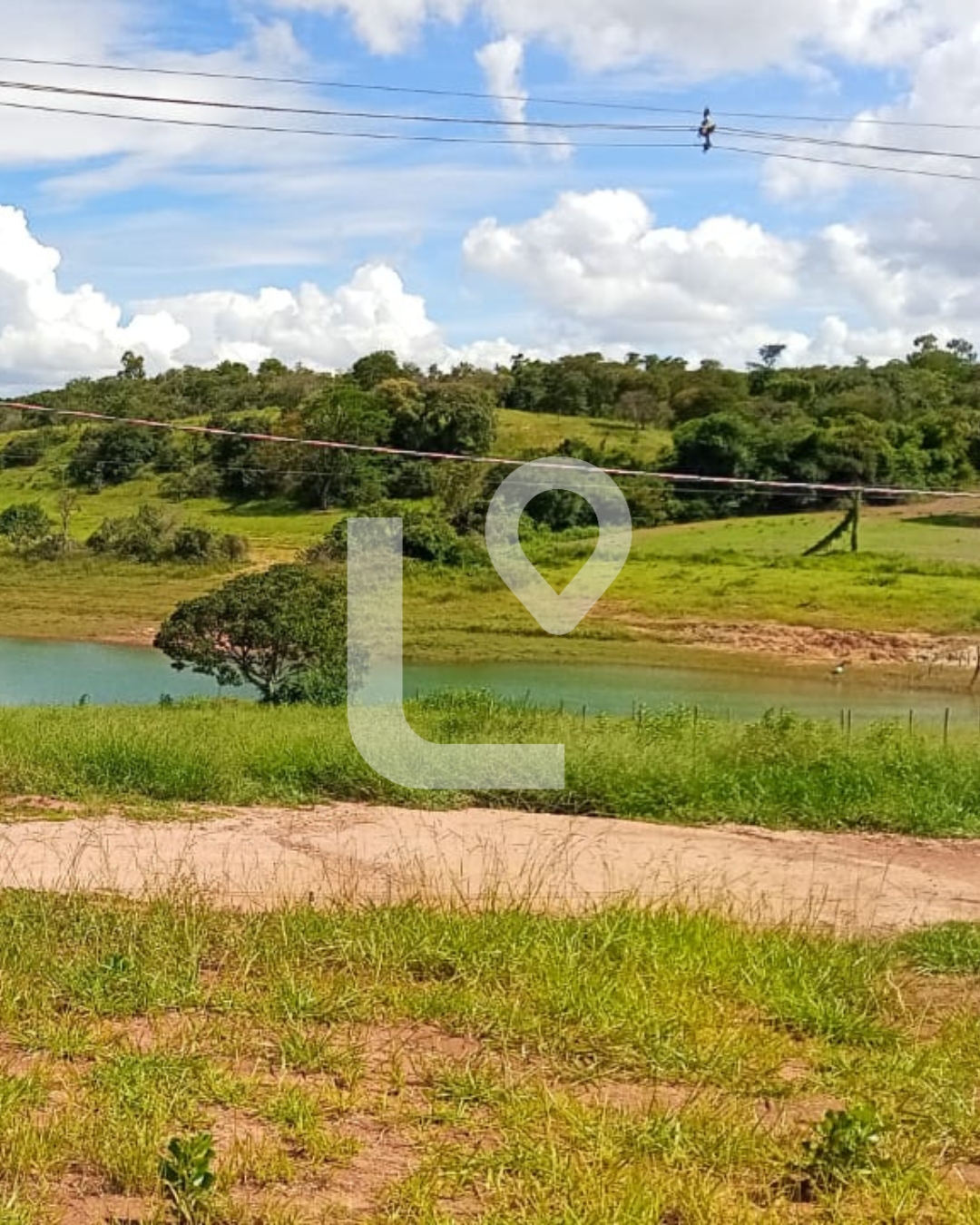 Lote em Frente ao Lago de 250m² no Shangrylá I