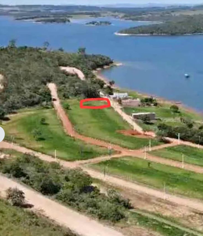 Lote em Frente ao Lago de 250m² no Shangrylá I