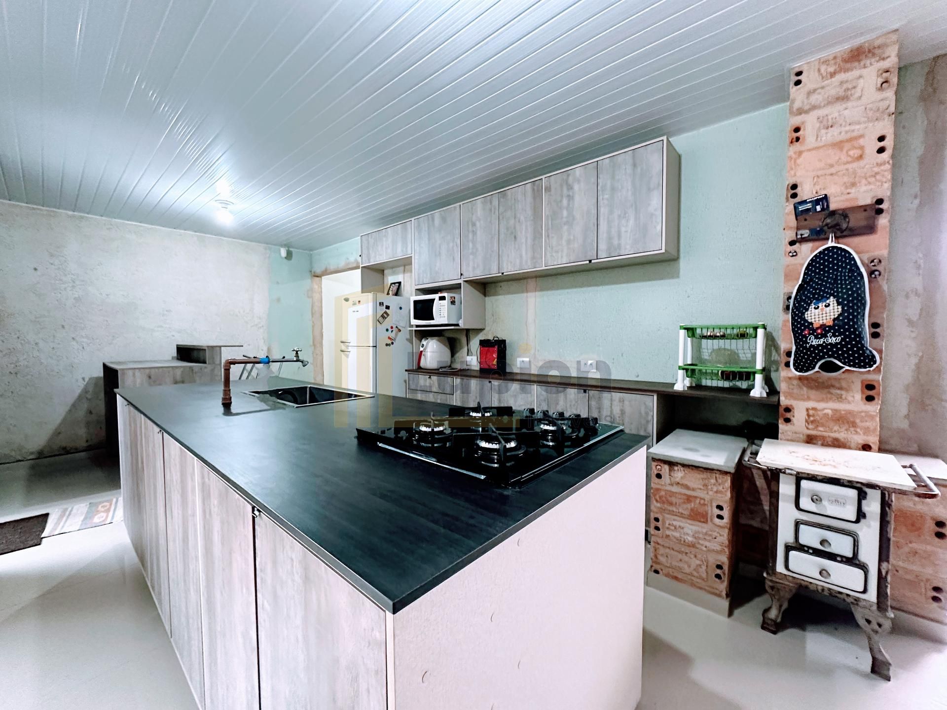 Casa na Fazenda Rio Grande 164m  garagem p  4 carros e amplo t...