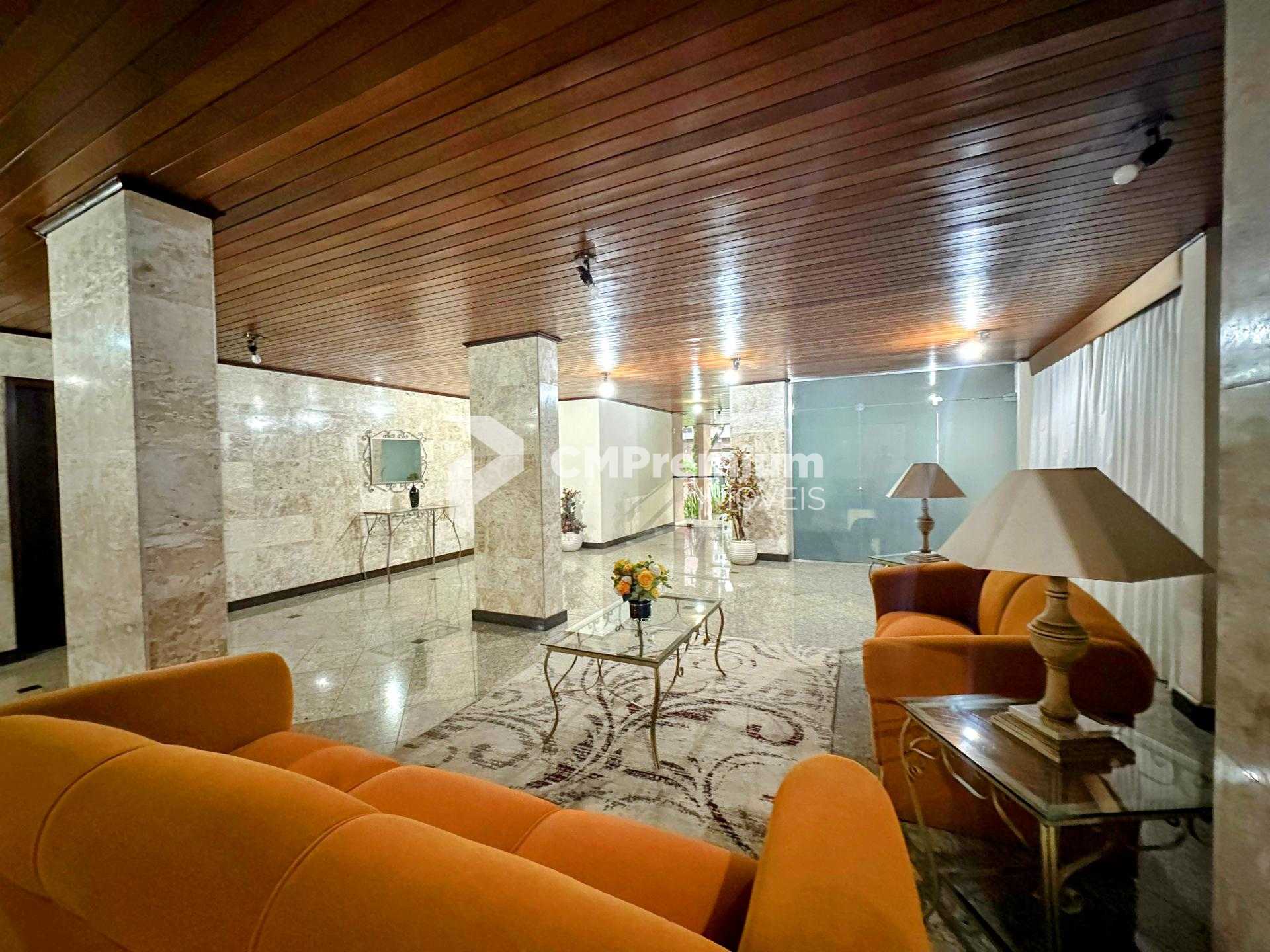 Amplo Apartamento com 125,96 m  privativos no Bigorrilho   