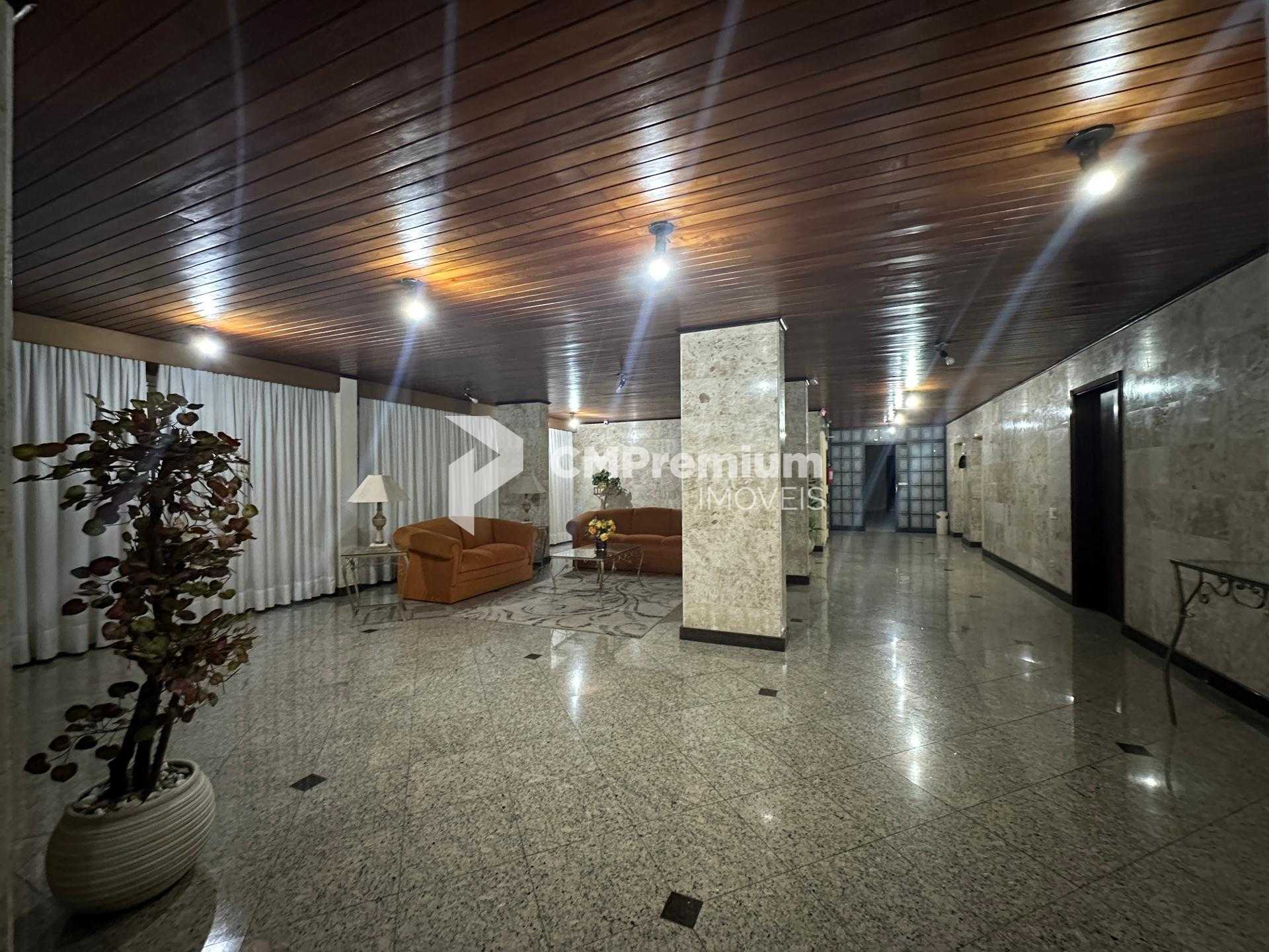 Amplo Apartamento com 125,96 m  privativos no Bigorrilho   